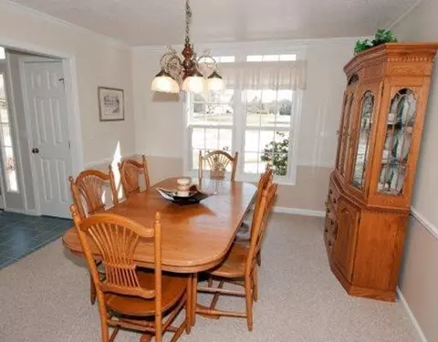 9252 Cambridge Dr, York, MI 48176 photo 9