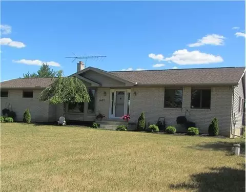 1623 W Bemis, Saline, MI 48176 photo 1
