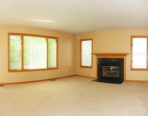 1455 Colony Dr, Saline, MI 48176 photo 4