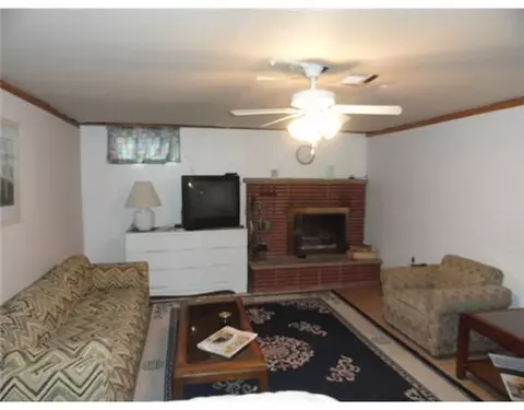 2012 Brampton Ct, Ann Arbor, MI 48103 photo 11