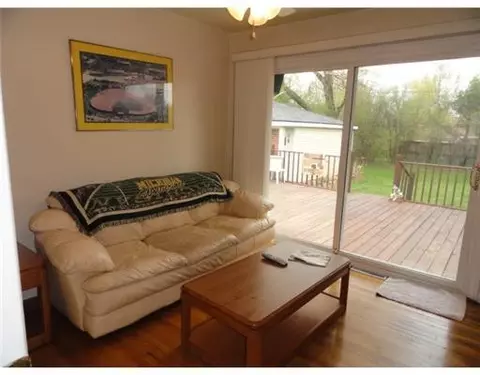 2012 Brampton Ct, Ann Arbor, MI 48103 photo 8