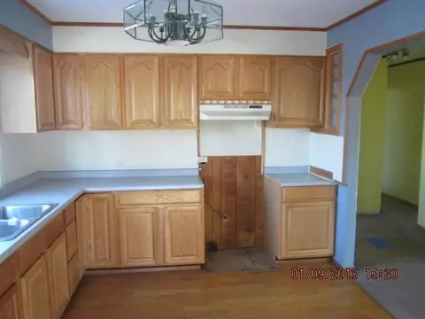 7395 Warner, Saline, MI 48176 photo 3
