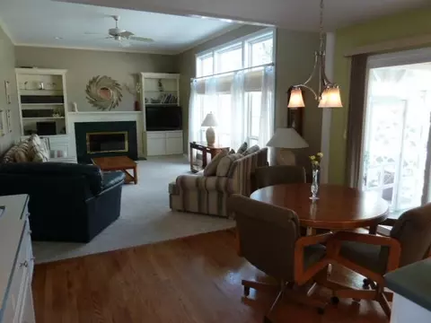 4855 Holly Way, Ann Arbor, MI 48103 photo 8
