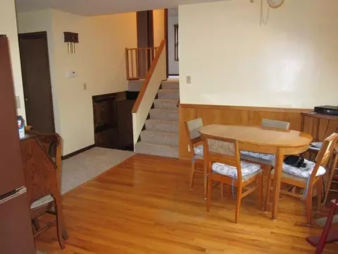 1010 Gady, Adrian, MI 49221 photo 3