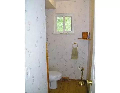 706 Spring St, Tecumseh, MI 49286 photo 8