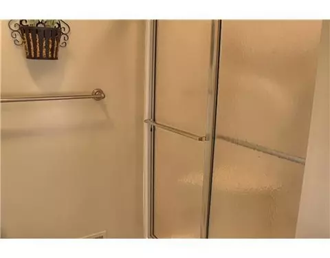 593 E Castlebury, Saline, MI 48176 photo 20
