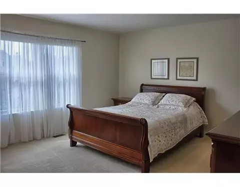 593 E Castlebury, Saline, MI 48176 photo 17