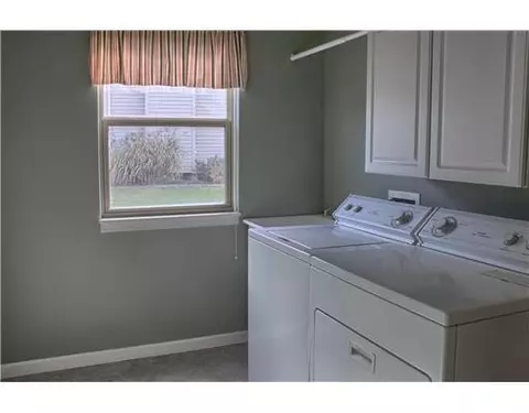 593 E Castlebury, Saline, MI 48176 photo 14