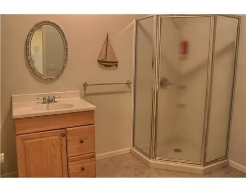 593 E Castlebury, Saline, MI 48176 photo 23