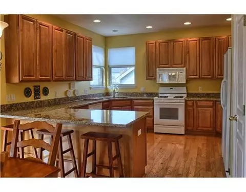 593 E Castlebury, Saline, MI 48176 photo 6
