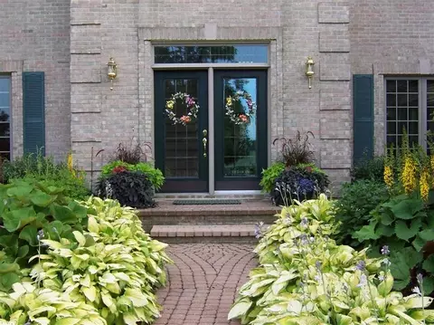 2000 Pebbleview Dr, Ann Arbor, MI 48108 photo 2