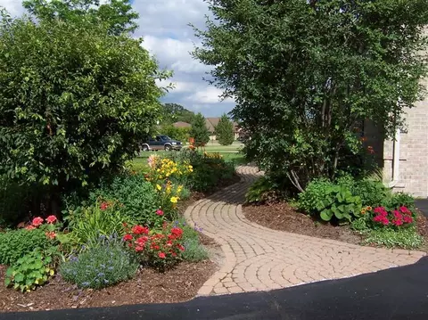 2000 Pebbleview Dr, Ann Arbor, MI 48108 photo 3