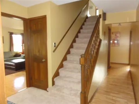 4059 Latchstring Ct, Saline, MI 48176 photo 4