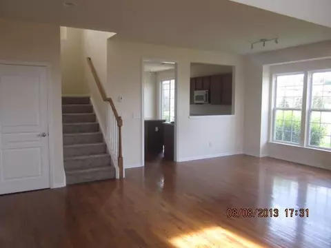 2136 Paddock Ln, Canton, MI 48188 photo 5