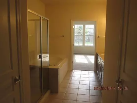 2136 Paddock Ln, Canton, MI 48188 photo 12