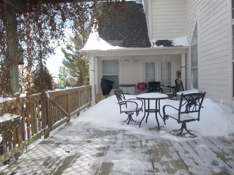 367 E Castlebury Cir, Saline, MI 48176 photo 22