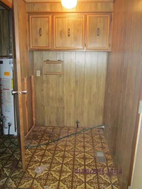 2074 W Carleton Rd, Carleton, MI 48117 photo 6