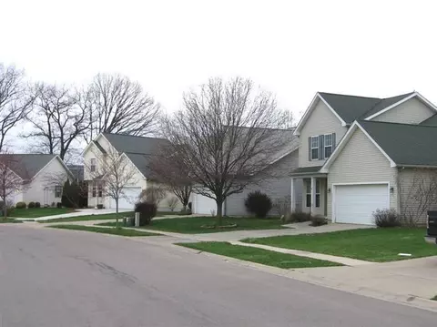 311 Cambridge Dr, Dexter, MI 48130 photo 3