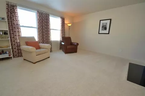 8412 Walnut Hl, Dexter, MI 48130 photo 3