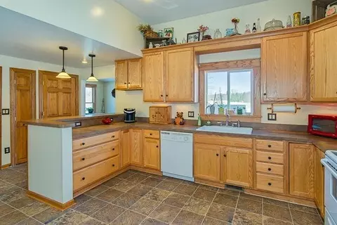 10976 Hannewald Rd, Munith, MI 49259 photo 14