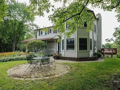 4306 Potts Dr, Dexter, MI 48130 photo 3