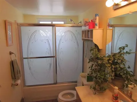 43518 Champlain Ct, Canton, MI 48188 photo 7