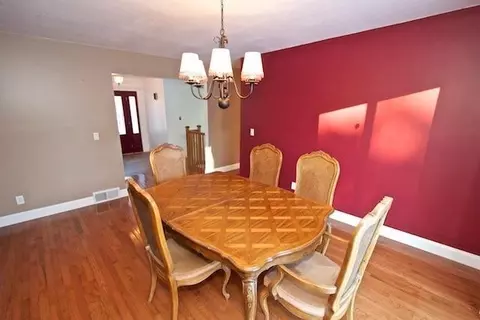 2215 Crouch, Jackson, MI 49201 photo 5