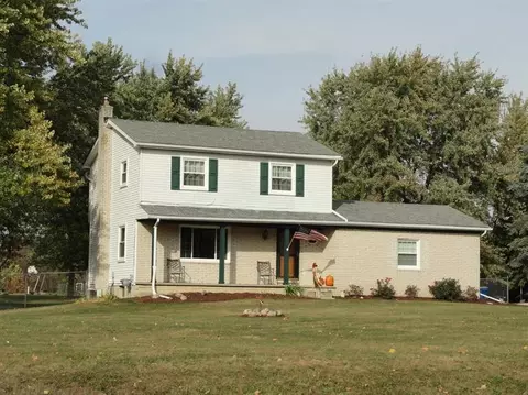 458 Iris Ln, Saline, MI 48176 photo 1