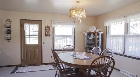 21231 Kaiser, Gregory, MI 48137 photo 4