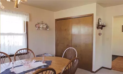 21231 Kaiser, Gregory, MI 48137 photo 5
