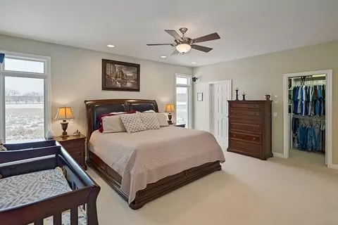 4447 Peninsula Dr, Jackson, MI 49201 photo 4