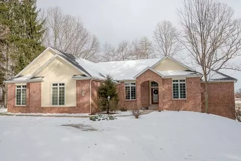 4447 Peninsula Dr, Jackson, MI 49201 photo 1
