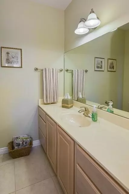4447 Peninsula Dr, Jackson, MI 49201 photo 9