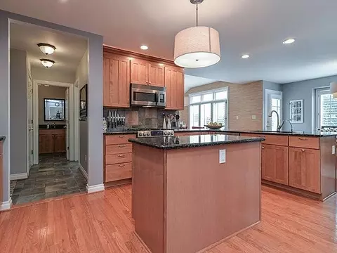 5755 Michael Dr, Saline, MI 48176 photo 8