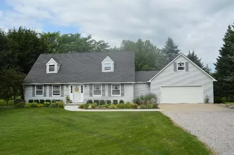 7858 Warner Rd, Saline, MI 48176 photo 2