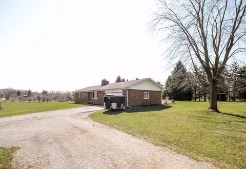 7497 Warner Rd, Saline, MI 48176 photo 3
