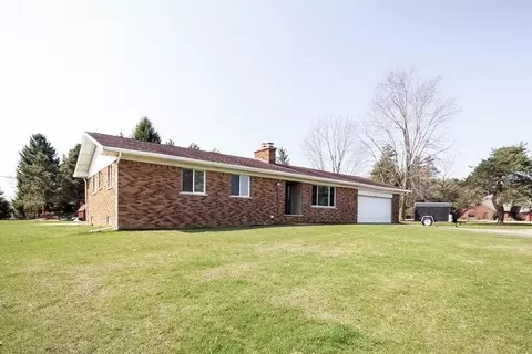 7497 Warner Rd, Saline, MI 48176 photo 2