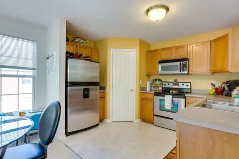 47668 Ormskirk Dr, Canton, MI 48188 photo 7