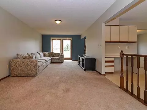 4015 Latchstring Ct, Saline, MI 48176 photo 8