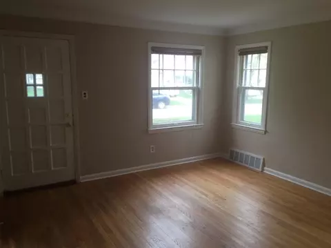4420 Washington St, Wayne, MI 48184 photo 5