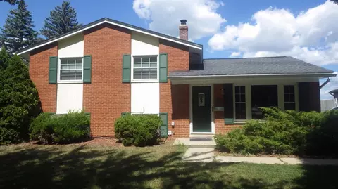 39 Tower Dr, Saline, MI 48176 photo 1