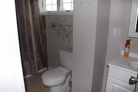 1035 Clinton, Jackson, MI 49202 photo 5