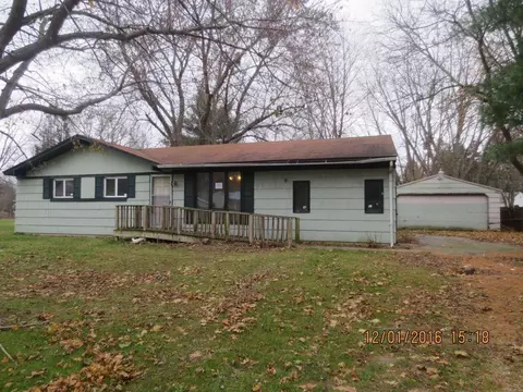 8752 Buerk Dr, Temperance, MI 48182 photo 1
