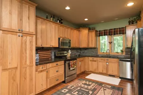 18362 Walnut Ln, Gregory, MI 48137 photo 10