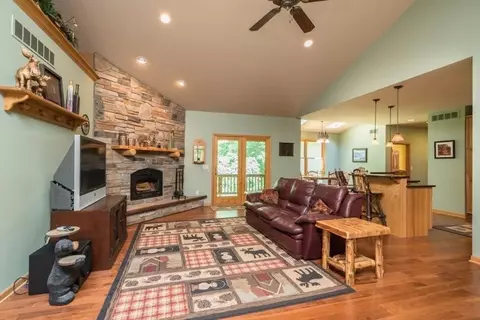 18362 Walnut Ln, Gregory, MI 48137 photo 7