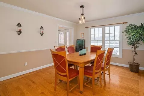 5653 Deer Run Ln, Dexter, MI 48130 photo 3