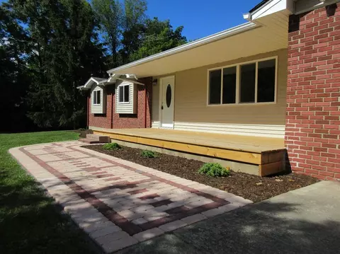 8638 Warner Rd, Saline, MI 48176 photo 2