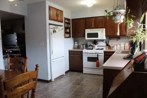 3624 Westgate Pl, Tecumseh, MI 49286 photo 3
