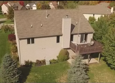 701 Coventry Ct, Saline, MI 48176 photo 2