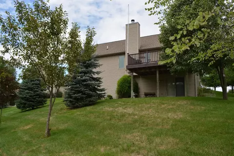 701 Coventry Ct, Saline, MI 48176 photo 5